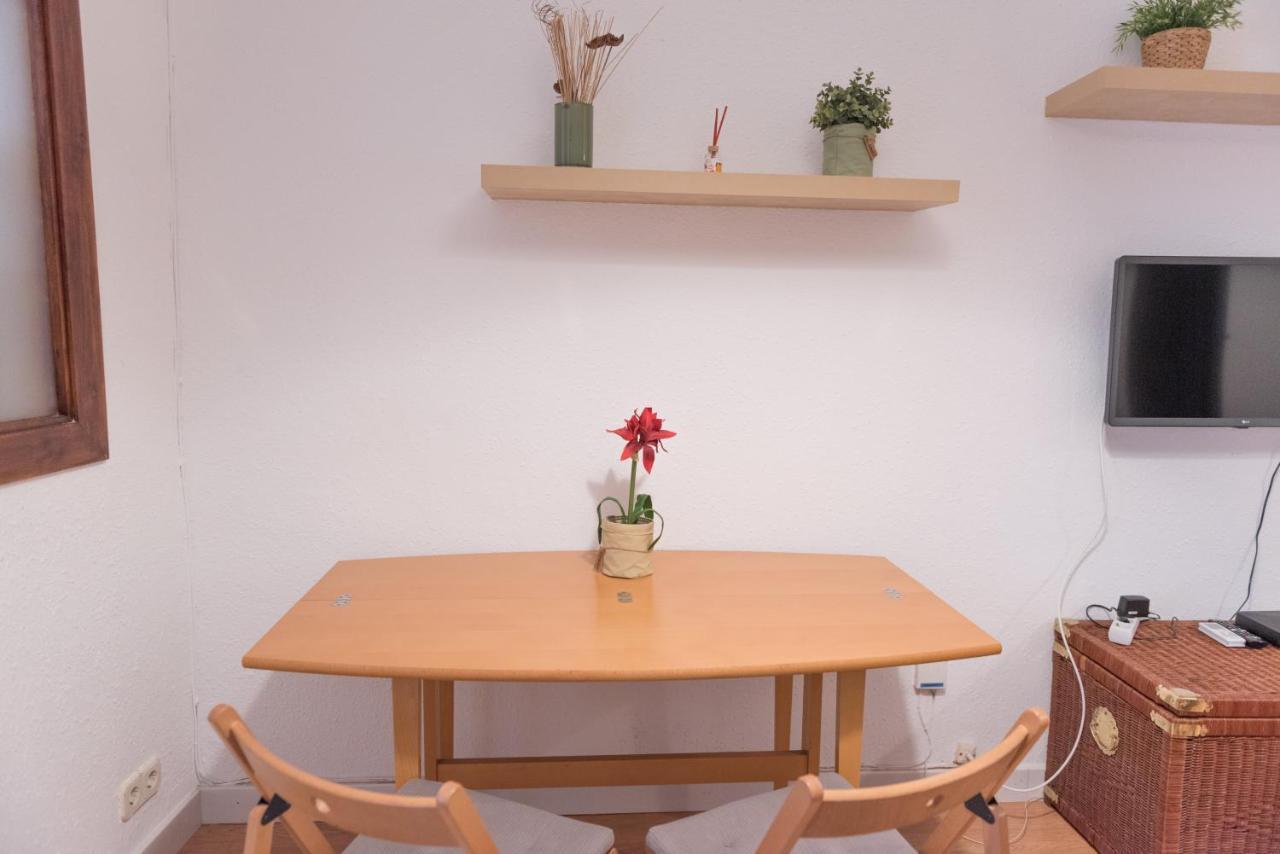 Sweet Bcn Studio With Terrace Barcelona Bagian luar foto